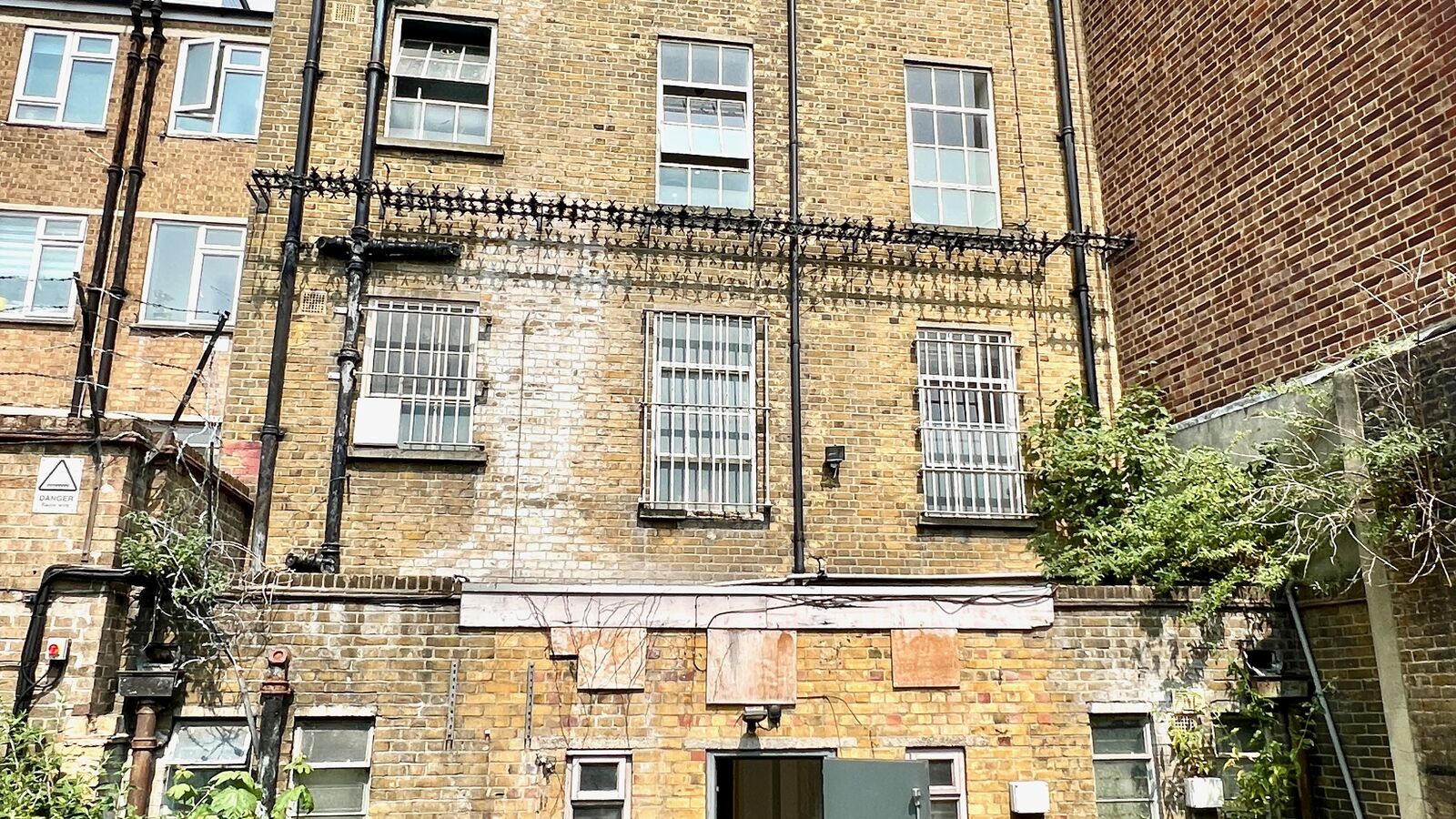 149 Clapham High Street image