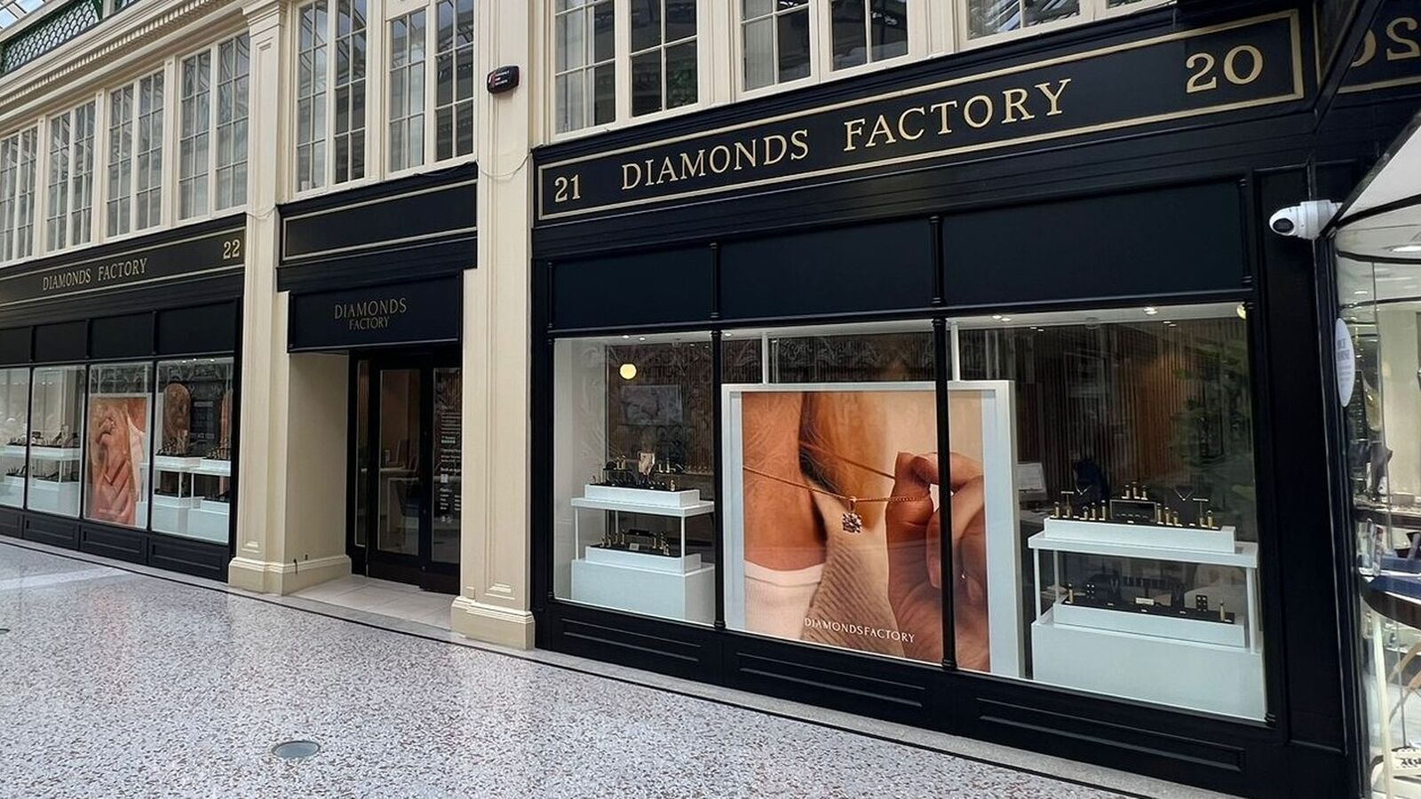 20 - 22 Argyll Arcade image