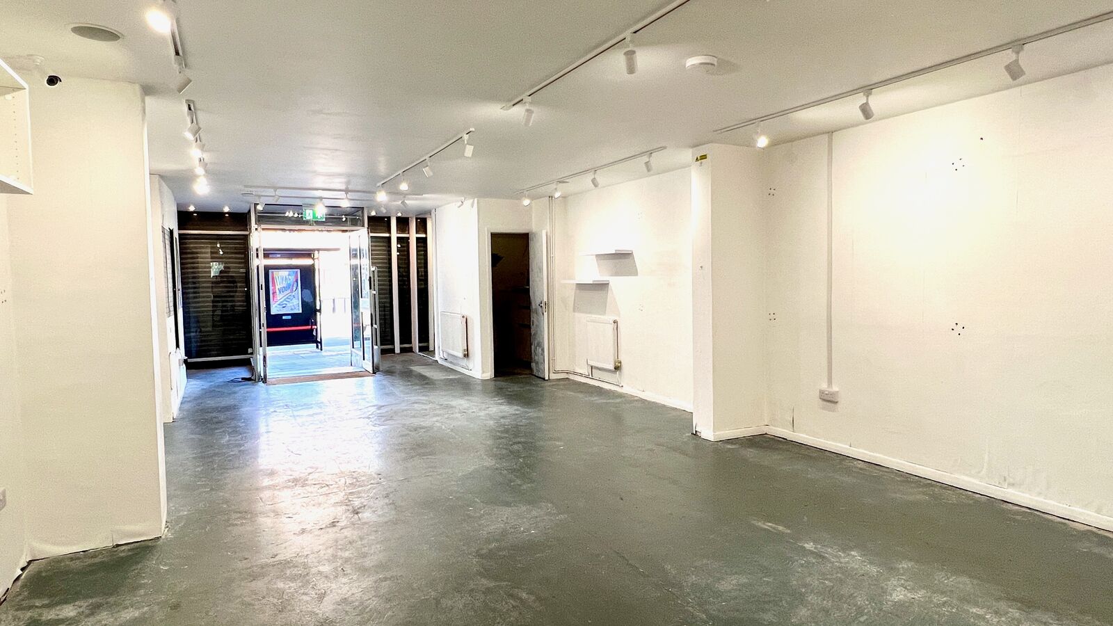 7 Clapham High Street image