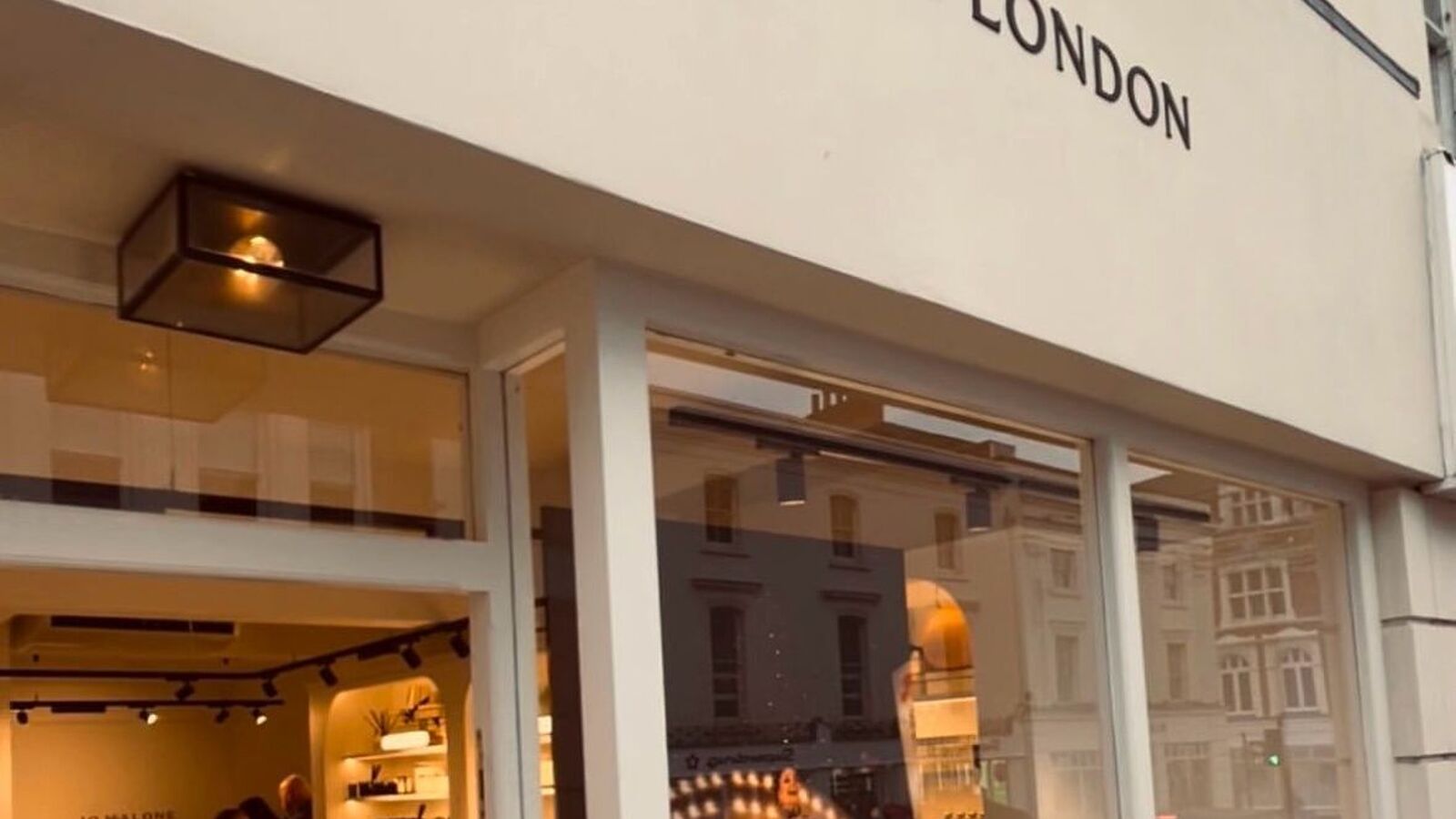 67/67A The Parade image