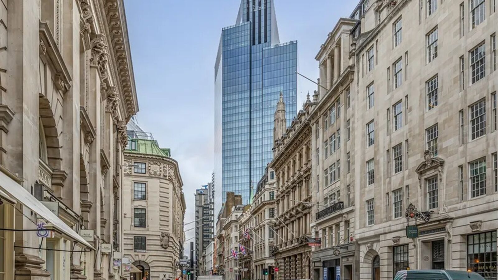 32 Cornhill, Bank image